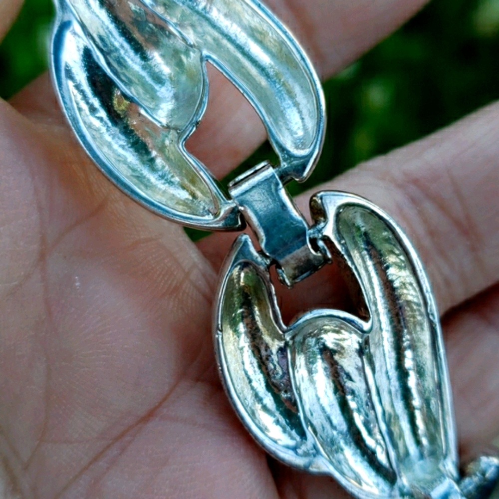Chunky Vintage High End Stylized Silver Heart Shape Rhodium Plate Necklace - Picture 12 of 14
